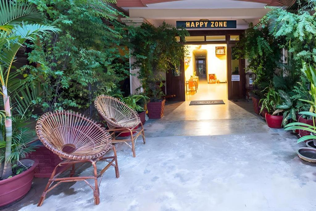 Happy Zone Hostel Σιέμ Ρέαπ Εξωτερικό φωτογραφία